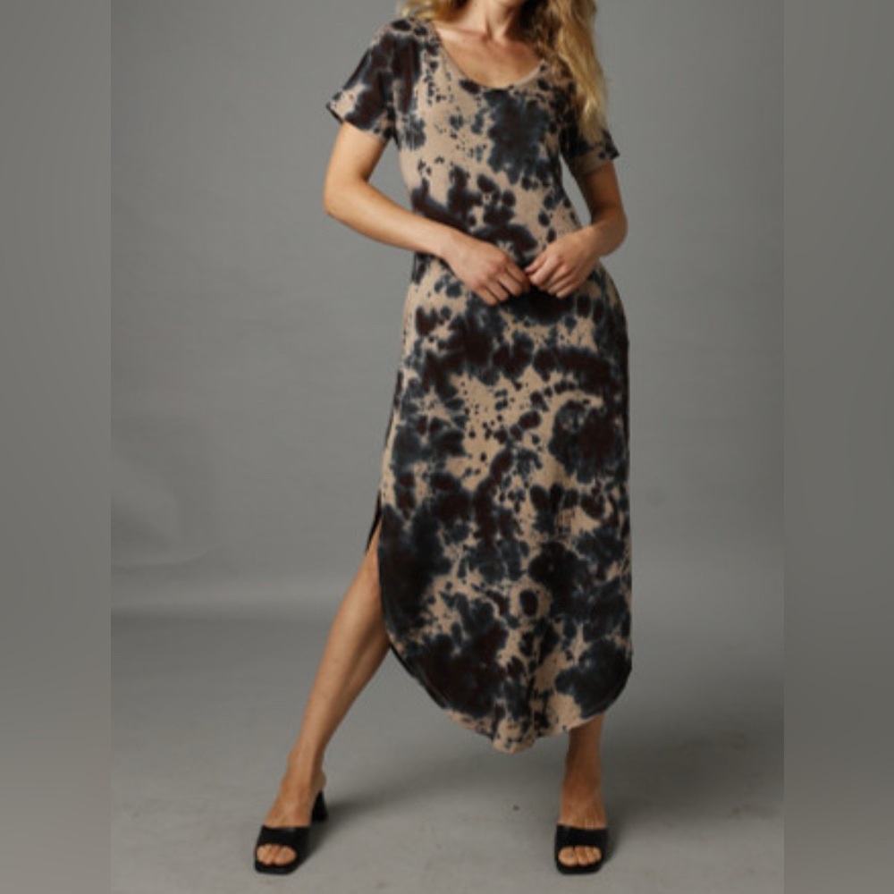 Dip Tie-Dye Maxi Dress